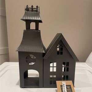 NWT Spooky Haunted House Metal Illuminary